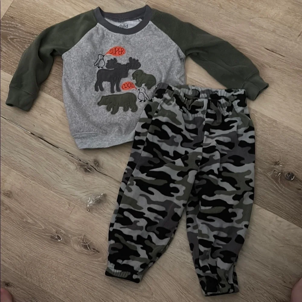 Carter’s Child of Mine 2 pc Fleece Set boys